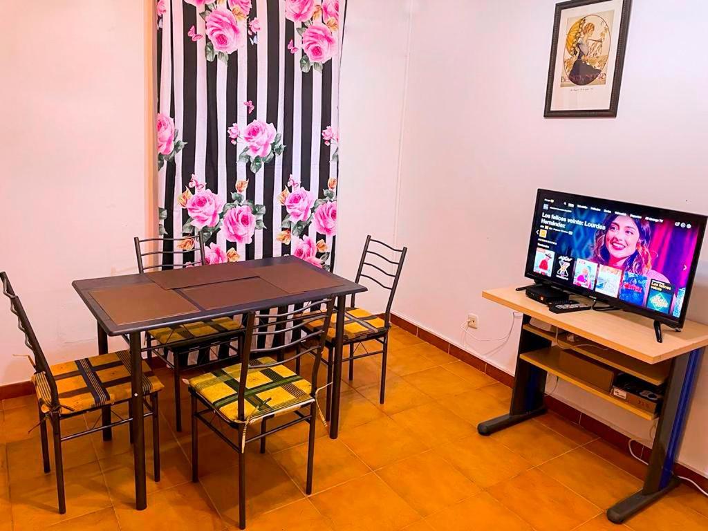 Don Quijote Apartaments Tph มาดริด ภายนอก รูปภาพ
