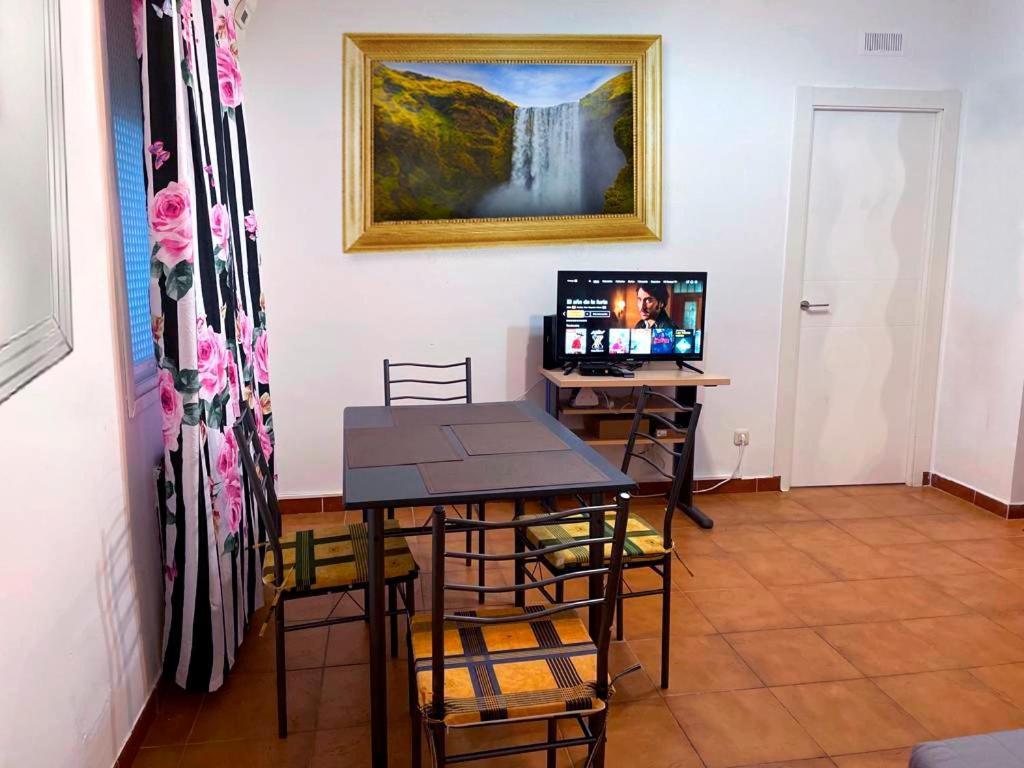 Don Quijote Apartaments Tph มาดริด ภายนอก รูปภาพ